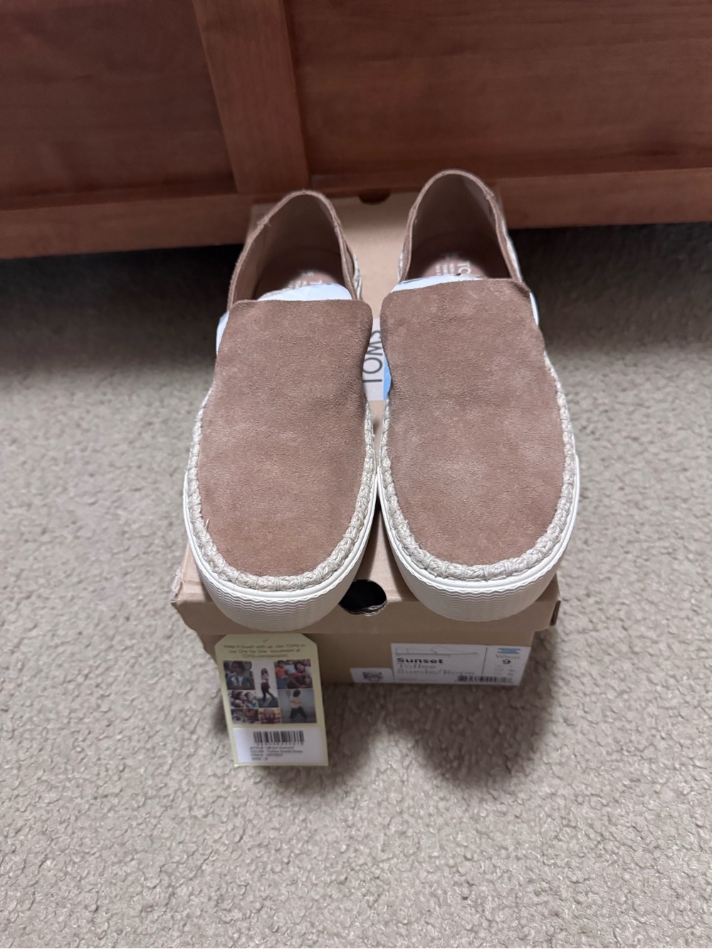 New TOMS Women’s Sunset Toffee Suede/Rope Slip-On Shoes Size 9 - Picture 2 of 7